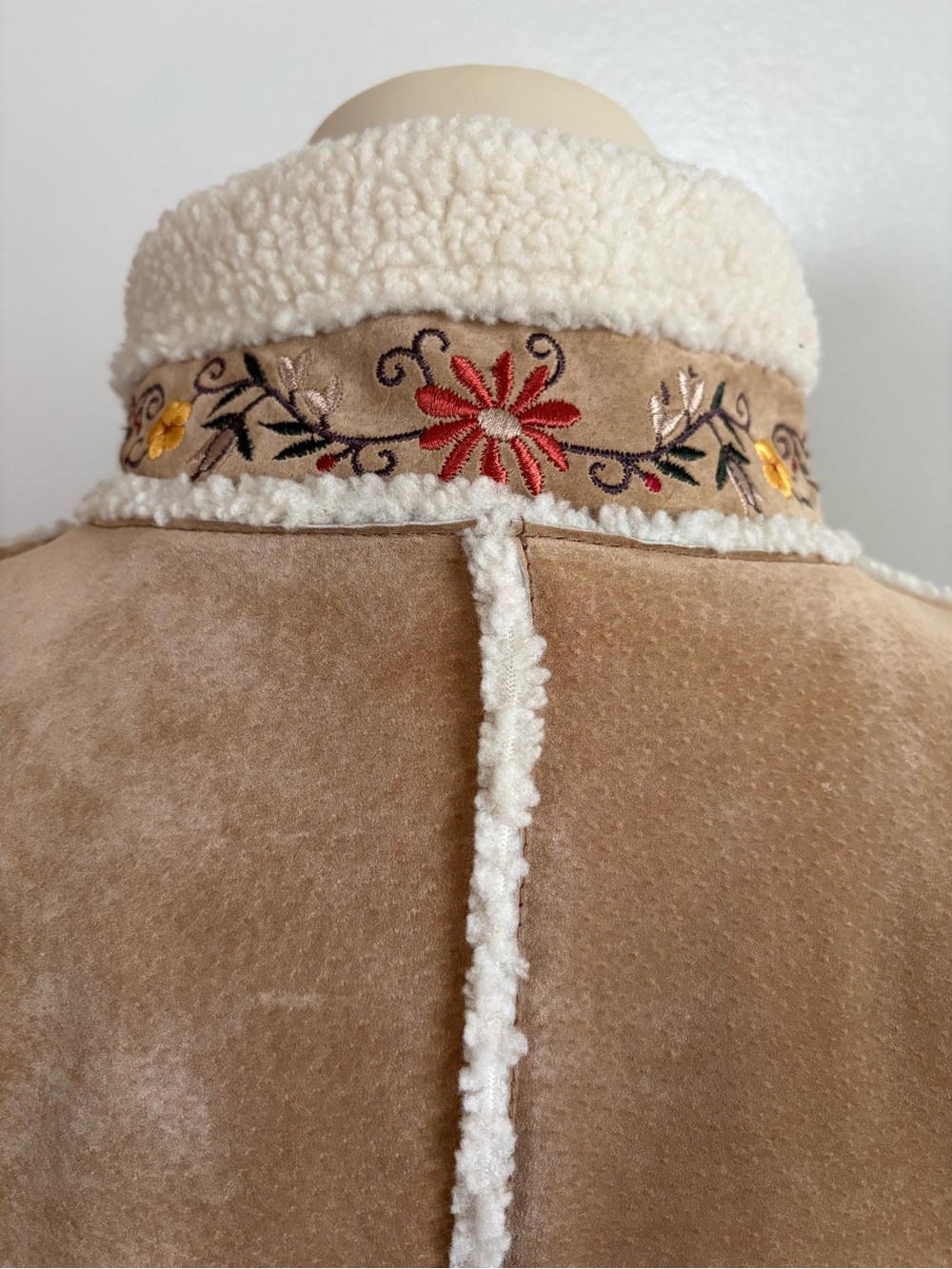 Vintage 90’s Floral Phoebe Embroidered Genuine Suede Leather Jacket Size Medium - Picture 6 of 16